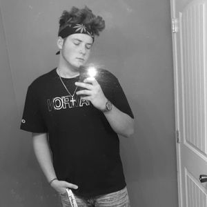 Meet your Posher, Isaac